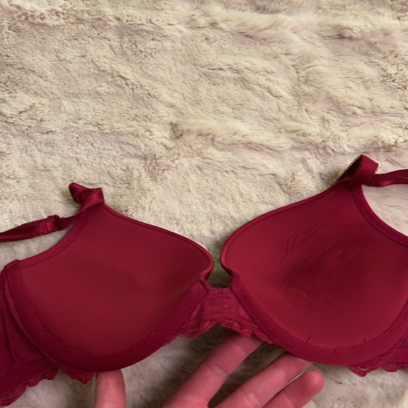 Victoria’s Secret burgundy red 32c Dream Angels smooth push up bra lace trim - Picture 5 of 6